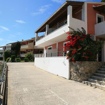 Glyfada Gorgona Apartments ภายนอก รูปภาพ