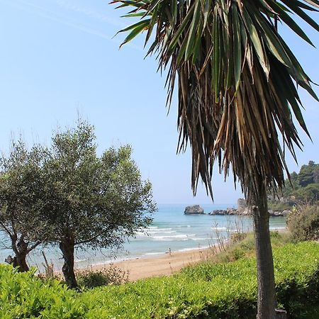 Glyfada Gorgona Apartments ภายนอก รูปภาพ