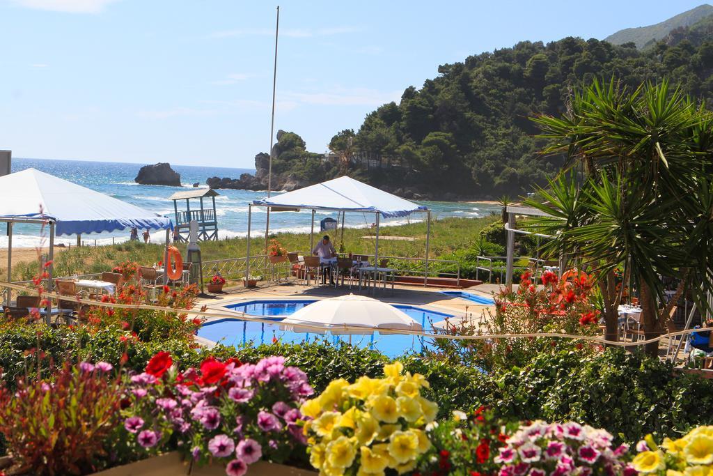 Glyfada Gorgona Apartments ภายนอก รูปภาพ