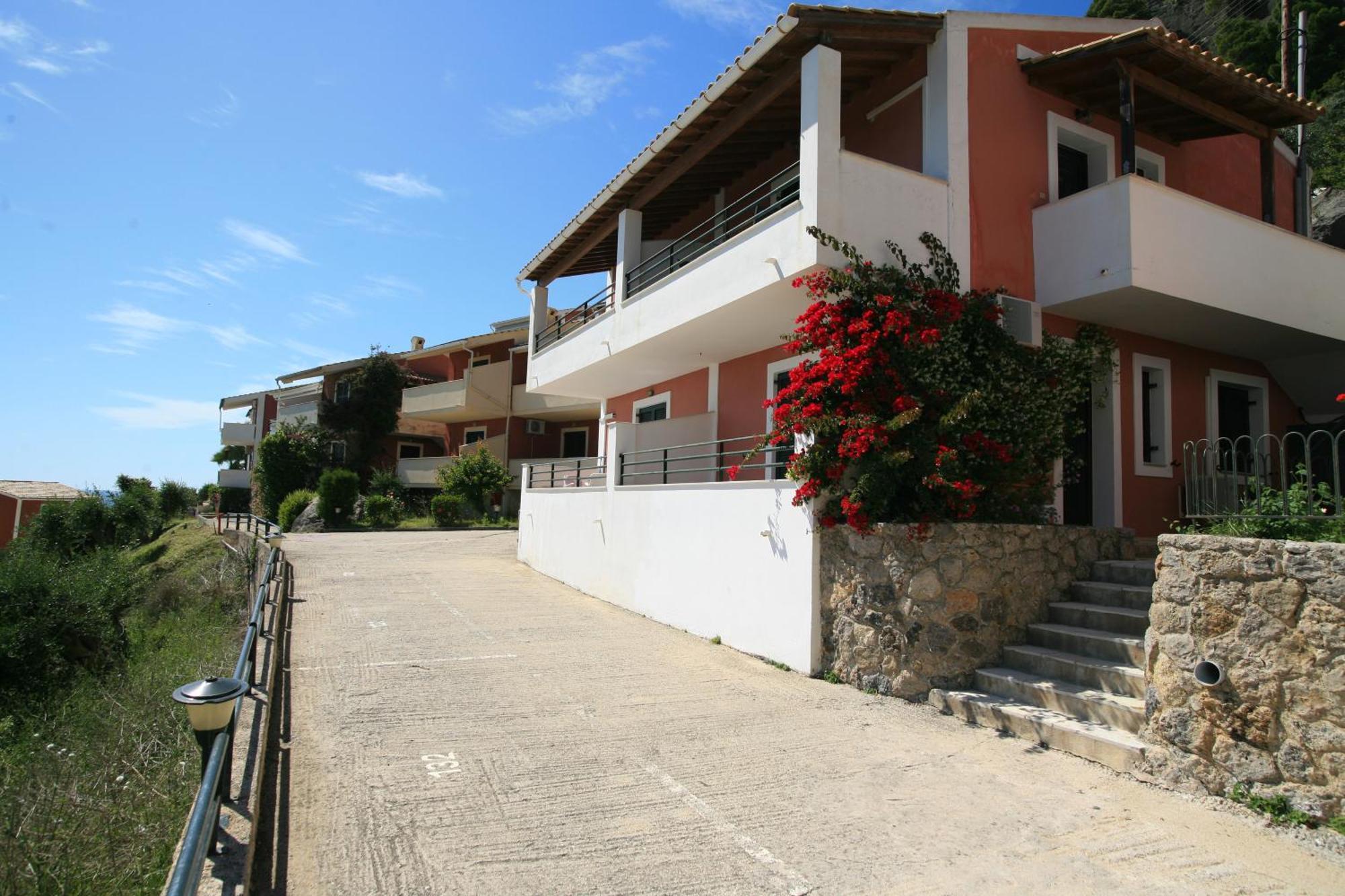 Glyfada Gorgona Apartments ภายนอก รูปภาพ