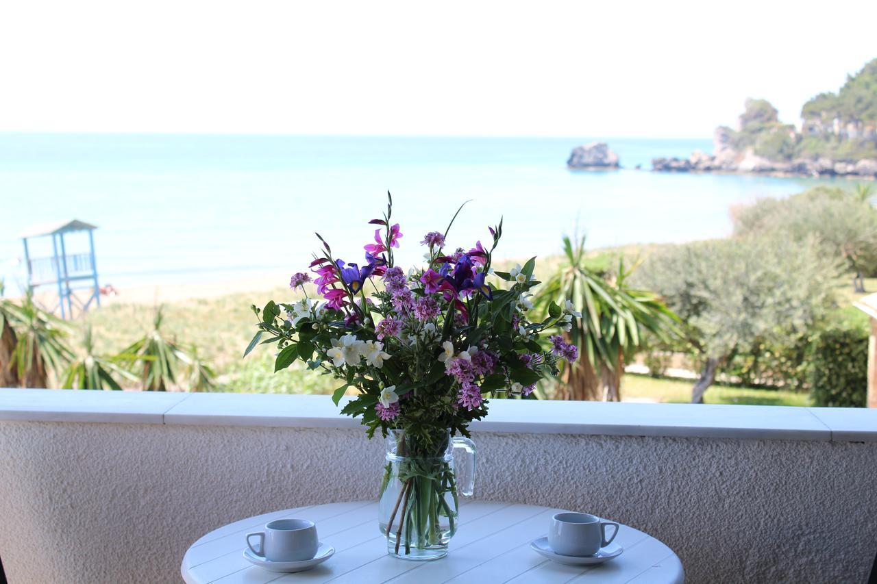 Glyfada Gorgona Apartments ภายนอก รูปภาพ