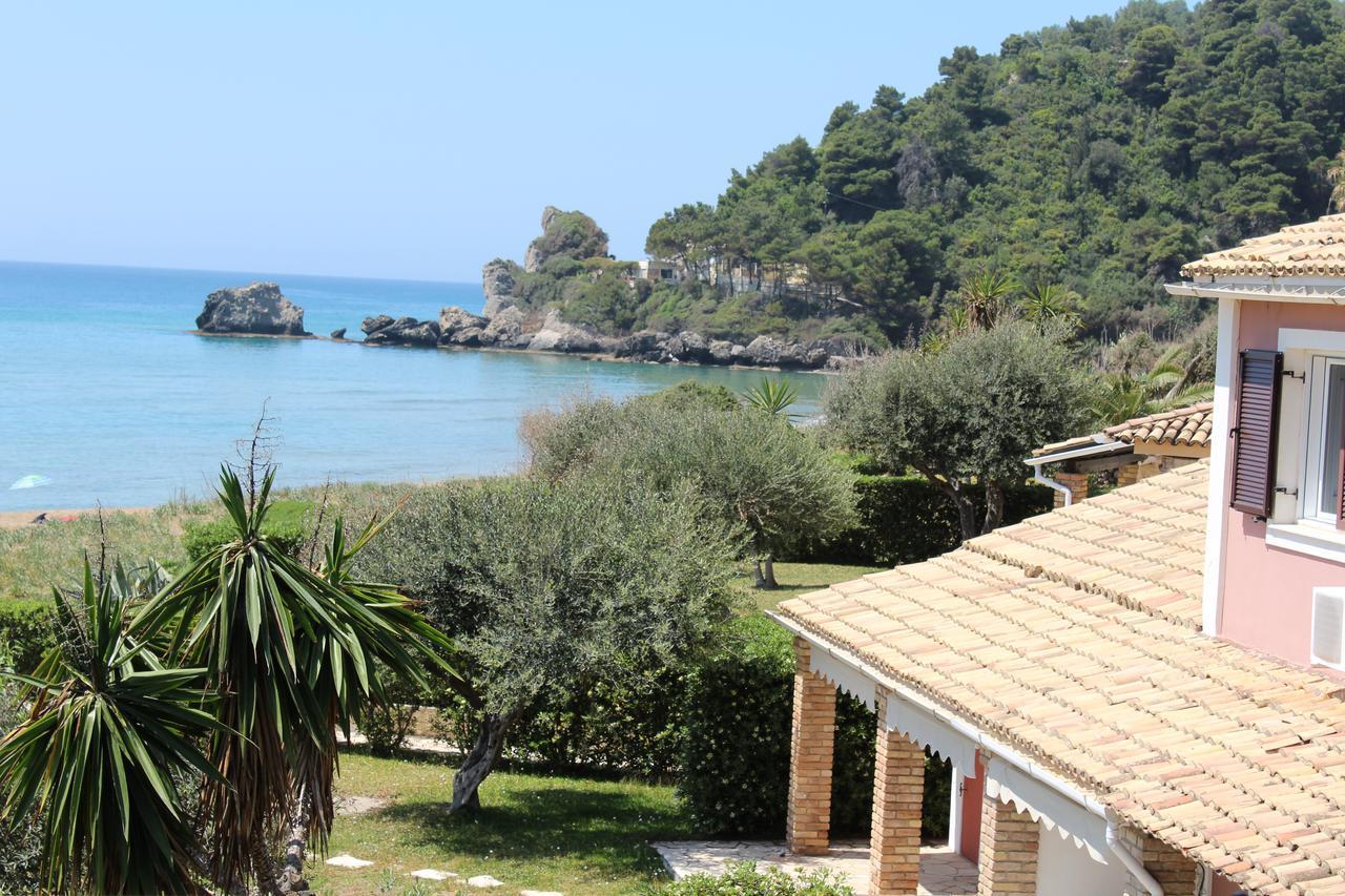 Glyfada Gorgona Apartments ภายนอก รูปภาพ