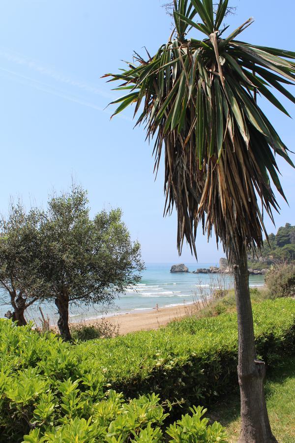 Glyfada Gorgona Apartments ภายนอก รูปภาพ